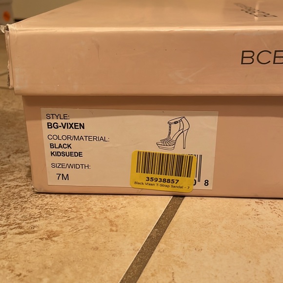 BCBGeneration Vixen in black kidsuede size 7. New, only worn to try on. - Picture 6 of 6